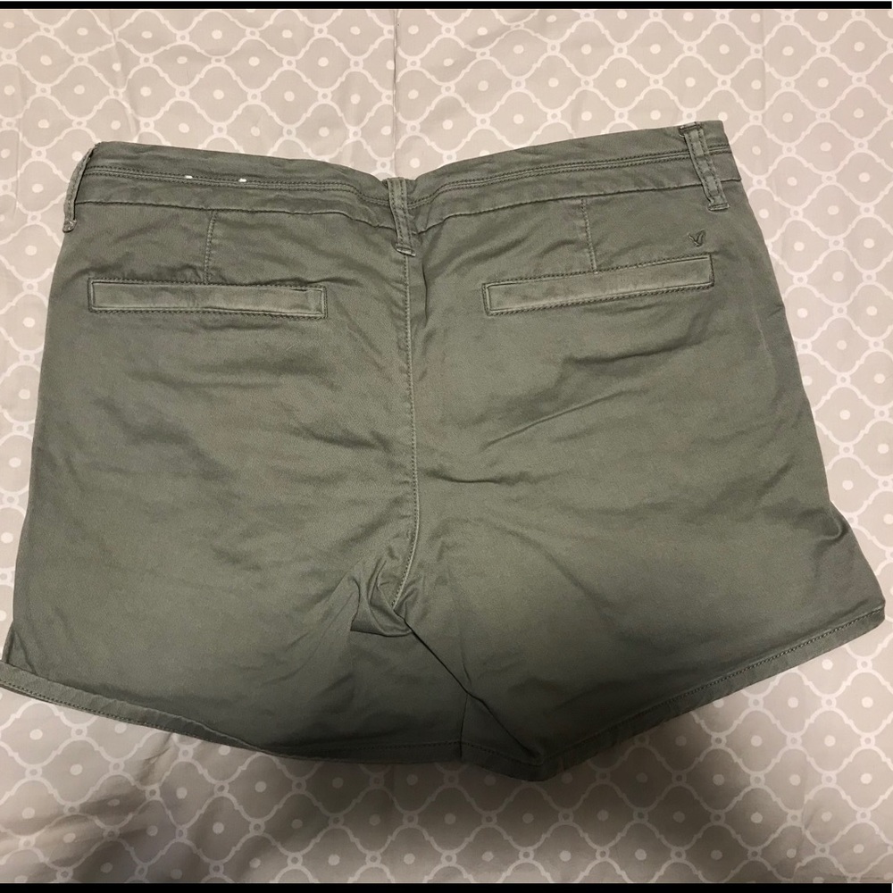 Shorts - Picture 2 of 3